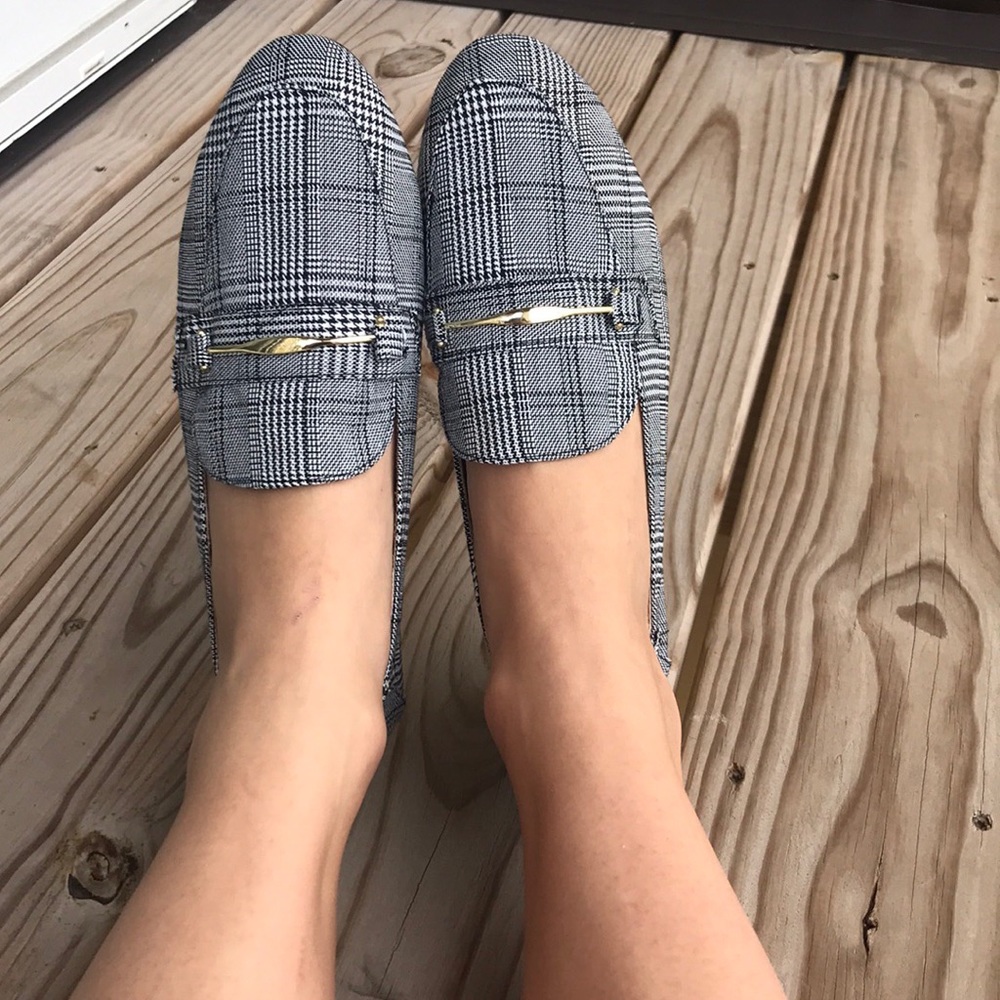 Trending 💕 - Plaid &Gold Loafer